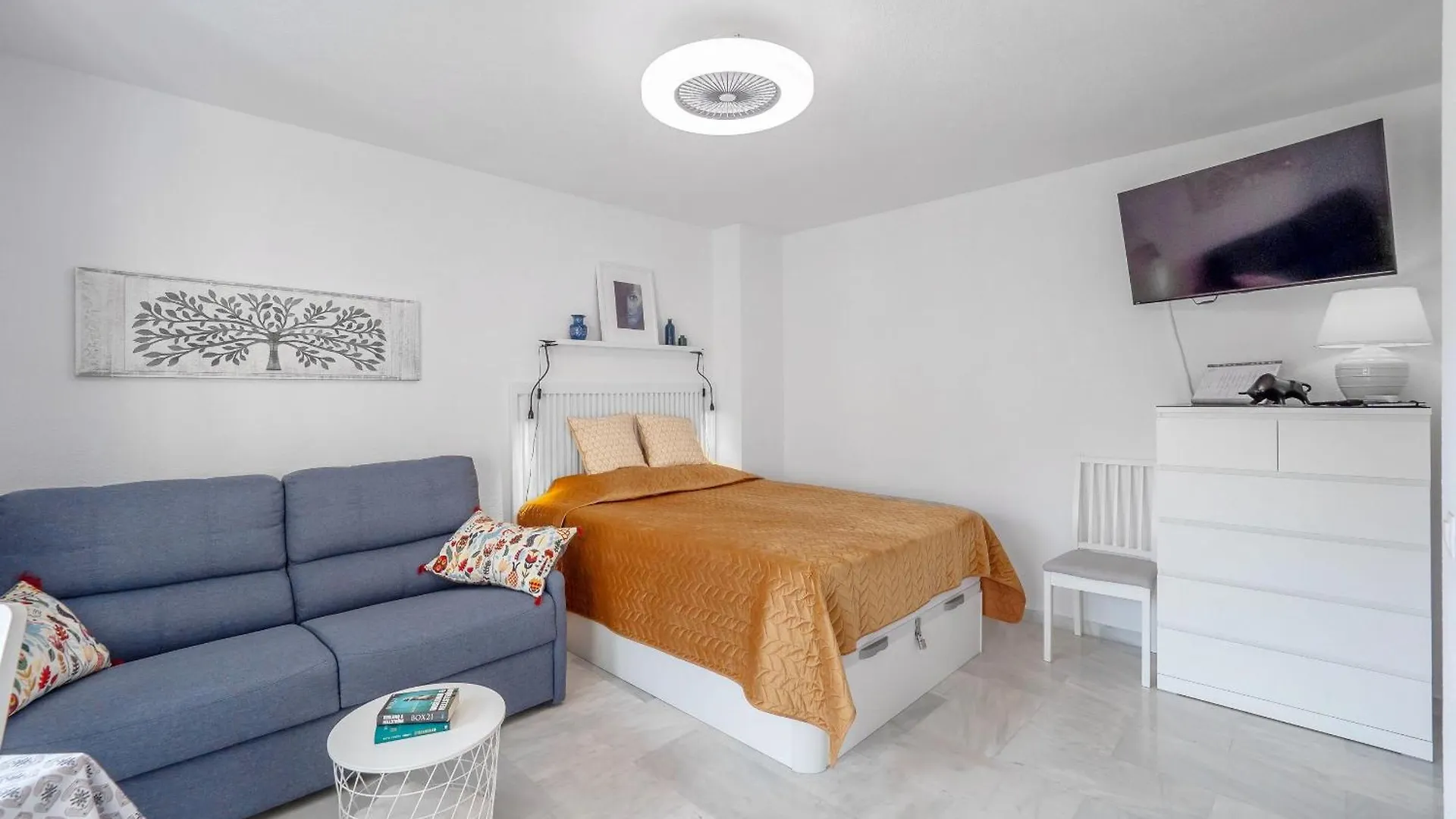 Dona Carlota Living Apartment Torremolinos