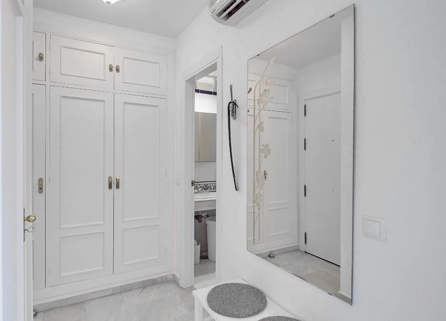 Dona Carlota Living Apartment Torremolinos Spain